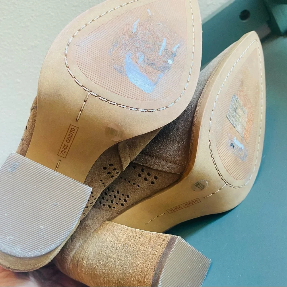 Vince Camuto Catheryna Leather Bootie Sz 7 - Picture 7 of 8